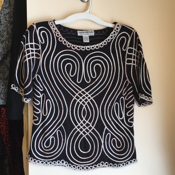CLEARANCE Lauren Michelle embroidered top sz M/L - Picture 4 of 8